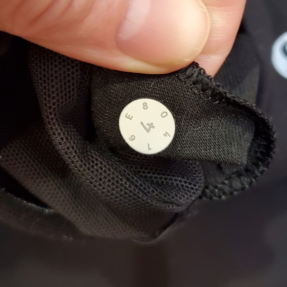 Lulu🍋 Power Y Tank - Picture 5 of 6